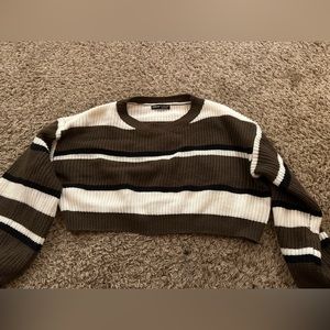 stripped cropped crew neck